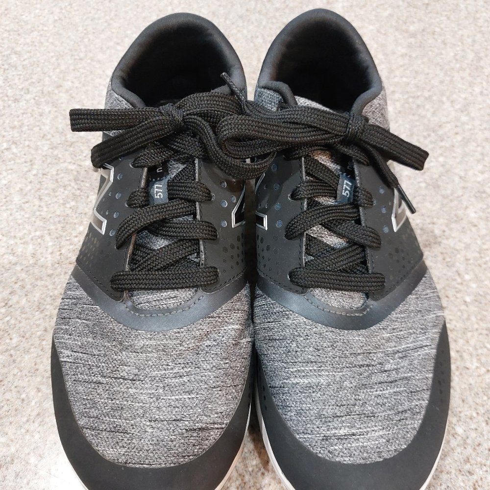 New Balance Women's 577 V4 Cross Trainer Shoes